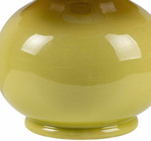 Carregar imagem no visualizador da galeria, Theisseil Olive Green Table Lamp