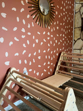 Carregar imagem no visualizador da galeria, Wesley Wallpaper by Sara Mari