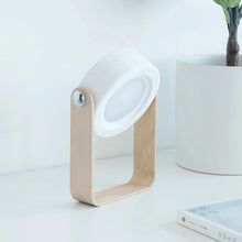 Carregar imagem no visualizador da galeria, USB Rechargeable & Portable Lamp with Foldable LED Light Feature