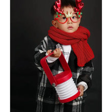 Carregar imagem no visualizador da galeria, USB Rechargeable & Portable Lamp with Foldable LED Light Feature