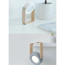 Carregar imagem no visualizador da galeria, USB Rechargeable & Portable Lamp with Foldable LED Light Feature