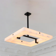 Carregar imagem no visualizador da galeria, Varga Alabaster Chandelier