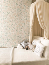 Carregar imagem no visualizador da galeria, Seneca Wallpaper by Hufton Studio