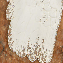 Carregar imagem no visualizador da galeria, Distressed Metal Wings