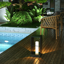 Carregar imagem no visualizador da galeria, Zence Outdoor Garden Lamp