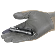 Load image into Gallery viewer, E3R Nova- 820 Lumen Rechargeable Flashlight
