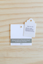 Carregar imagem no visualizador da galeria, A Comfy Chair and Good Book Car Diffuser
