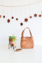 Carregar imagem no visualizador da galeria, Atlas Mini Crossbody Tote
