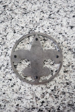 Cargar imagen en el visor de la galería, Fleur-de-lis Trivet Hot Plate Pot Holder

