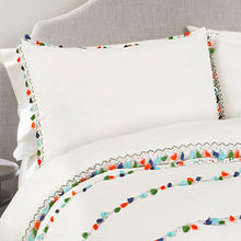 Load image into Gallery viewer, Boho Tassel 3 Piece Comforter Set
