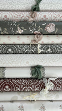 Carregar imagem no visualizador da galeria, Lettie Wallpaper by Ali Anni
