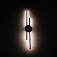 Carregar imagem no visualizador da galeria, Elles Minimalist Light Sconce
