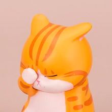 Cargar imagen en el visor de la galería, Cat Face Palm Figurine
