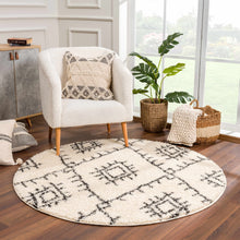 Load image into Gallery viewer, Emlenton Berber Shag with Tassels - Clearance
