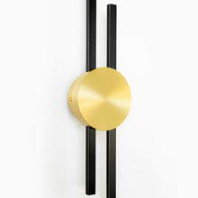 Carregar imagem no visualizador da galeria, Elles Minimalist Light Sconce
