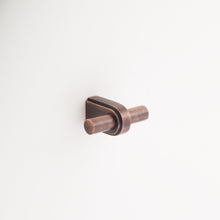 Load image into Gallery viewer, Brunswick Solid Brass Finger Pull
