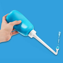 Load image into Gallery viewer, BUTT BUDDY Go - Portable Bidet Handheld Water Sprayer Bottle
