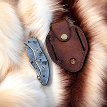 Load image into Gallery viewer, Custom Handmade Damascus Pocket Knife – 3&quot; Blade
