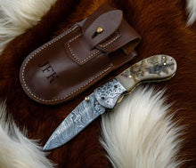 Carregar imagem no visualizador da galeria, Custom Handmade Damascus Steel Pocket Knife – Sheep Horn
