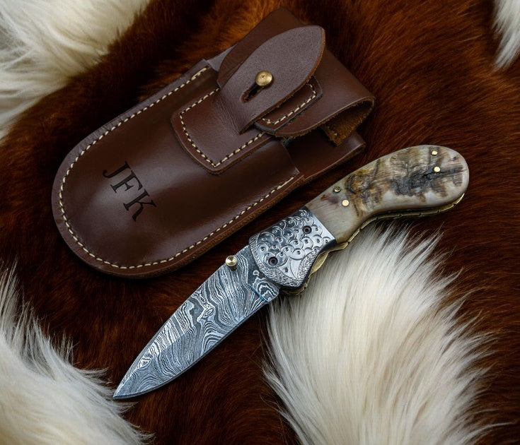 Custom Handmade Damascus Steel Pocket Knife – Sheep Horn