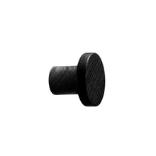Carregar imagem no visualizador da galeria, Black Lacquered Wood &quot;Pinta&quot; Cabinet Knob and Drawer Pulls
