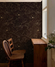 Carregar imagem no visualizador da galeria, Dark Brown Wallpaper. Chinoiserie Flower Pattern Wallpaper. #6557
