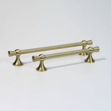 Cargar imagen en el visor de la galería, Samba, Solid Brass Cabinet Pulls
