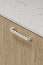 Cargar imagen en el visor de la galería, Colorful Retro &quot;Lace&quot; Ribbed Drawer Pulls
