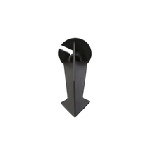 Carregar imagem no visualizador da galeria, 9-Inch In-Ground Stake with Solid Brass 1/2&quot; NPT Thread
