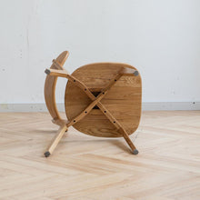 Carregar imagem no visualizador da galeria, Dining chair wooden FAS grade oak natural wood made in North America 100% dirt-free wood chair solid chair table chair wooden living room chair simple and natural 46.5 x 54 x 80cm
