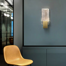 Cargar imagen en el visor de la galería, Ribbed Crystal Wall Sconce
