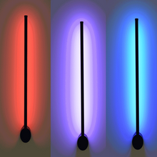 Cargar imagen en el visor de la galería, Léger RGB Light Sconce
