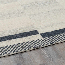 Carregar imagem no visualizador da galeria, Aibonito Wool Area Rug
