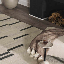 Carregar imagem no visualizador da galeria, Aibonito Wool Area Rug
