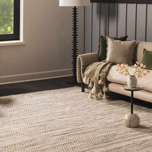 Carregar imagem no visualizador da galeria, Arabi Wool Area Rug
