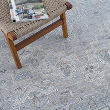 Load image into Gallery viewer, Earlsfield Statement Rug
