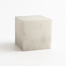 Carregar imagem no visualizador da galeria, Abak Alabaster Table Lamp
