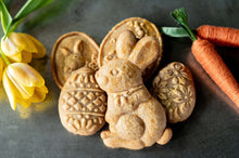 Load image into Gallery viewer, 4 Wooden Cooking Mold Set
