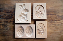 Load image into Gallery viewer, 4 Wooden Cooking Mold Set

