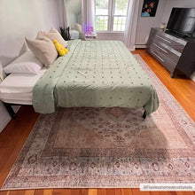 Carregar imagem no visualizador da galeria, Analu Non-Slip Washable Rug
