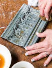 Carregar imagem no visualizador da galeria, Antiquing Glaze
