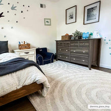 Carregar imagem no visualizador da galeria, Arnel Cream Area Rug
