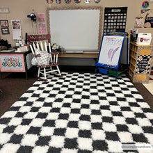 Carregar imagem no visualizador da galeria, Atira Black &amp; White Checkered Area Rug
