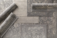 Carregar imagem no visualizador da galeria, Battleview Updated Traditional Tibetan Rug
