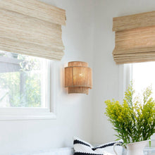 Cargar imagen en el visor de la galería, 1-Light Farmhouse Rattan Wall Sconce Lighting
