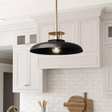 Carregar imagem no visualizador da galeria, Beacon 1-Light Modern Gold &amp; Black Island Pendant Light
