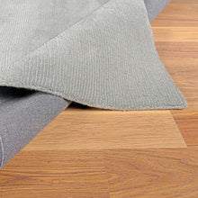 Carregar imagem no visualizador da galeria, Brockton Solid Light Gray Wool Rug
