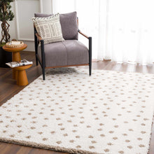 Cargar imagen en el visor de la galería, Chaia Dotted Cream &amp; Brown Plush Rug
