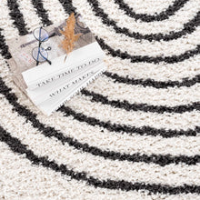 Carregar imagem no visualizador da galeria, Bauer Plush Black Rainbow Rug - Clearance
