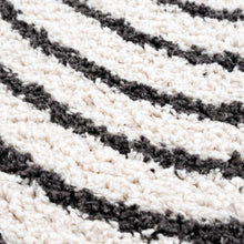 Carregar imagem no visualizador da galeria, Bauer Plush Black Rainbow Rug - Clearance
